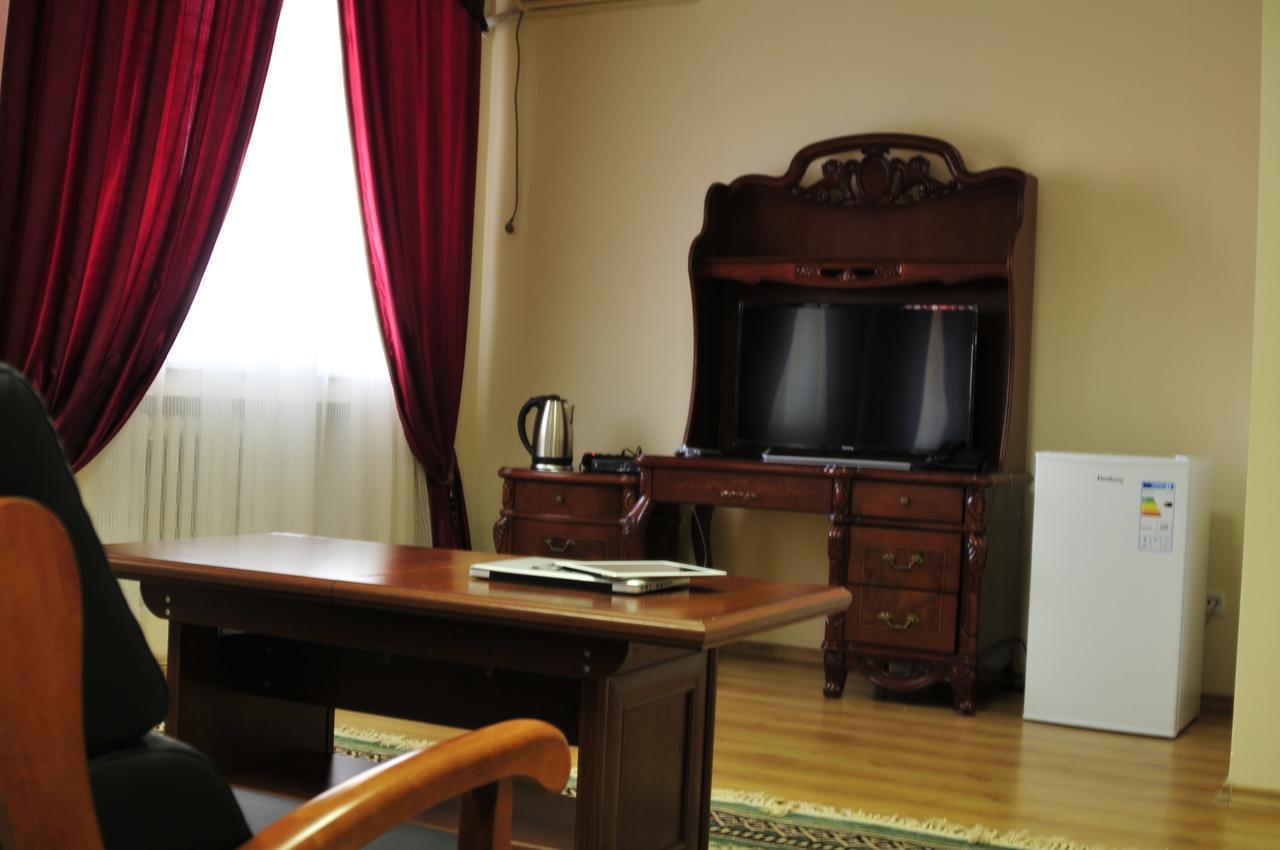 Hotel Sirdaria Kizilorda Kültér fotó
